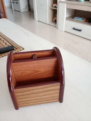 Organizador de madera para mandos