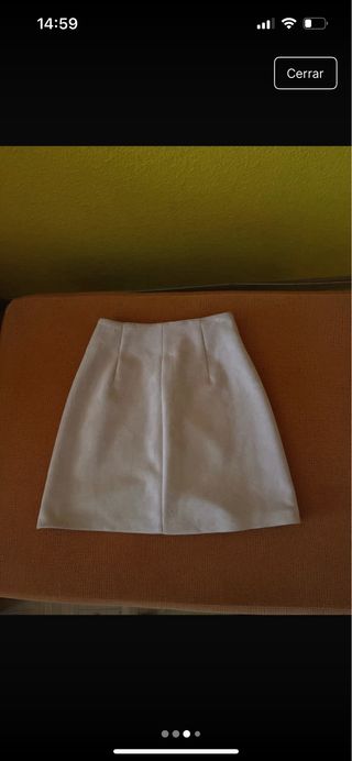 Falda beige botones talla XS