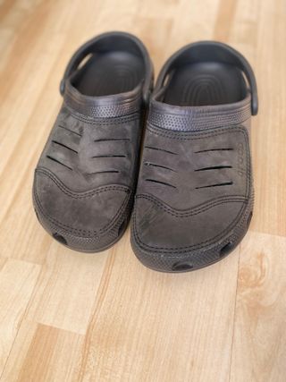 Chanclas Crocs Hombre Talla 8 (41-42) Negras