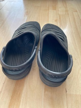 Chanclas Crocs Hombre Talla 8 (41-42) Negras