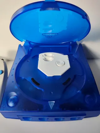 Sega Dreamcast + Mando + GDEMU