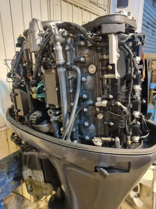 Yamaha F200G Motor Fuera Borda