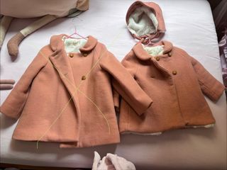 Abrigo niña Mi Canesu Talla 36 meses con Capota