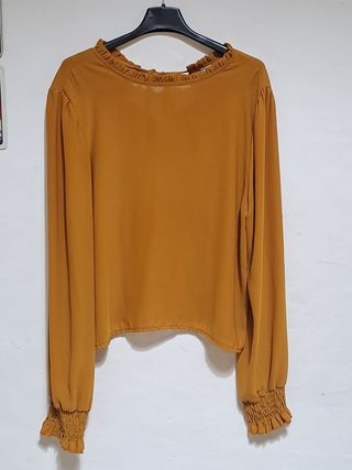 Camicia T-shirt chemise colore giallo senape made