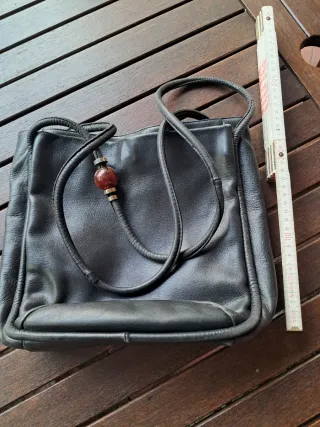 Borsa donna pelle nera con perla