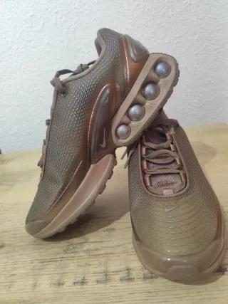 Nike Air Max Dn Talla 42 Marrón Dorado