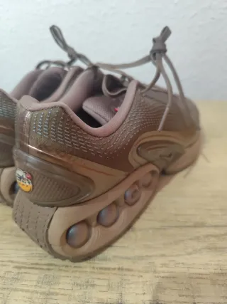 Nike Air Max Dn Talla 42 Marrón Dorado