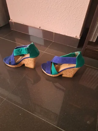 Sandalias cuña azul y verde 38