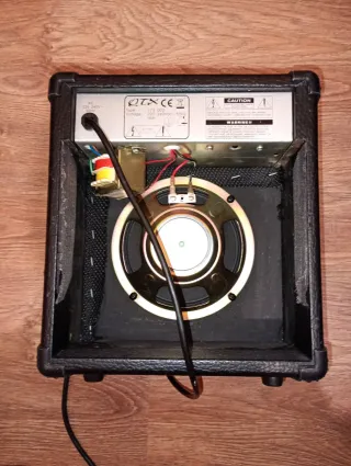 Amplificador Guitarra