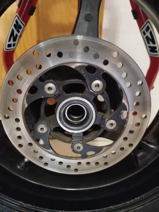 Rueda Trasera Suzuki GSXR 600/750 K6 K7
