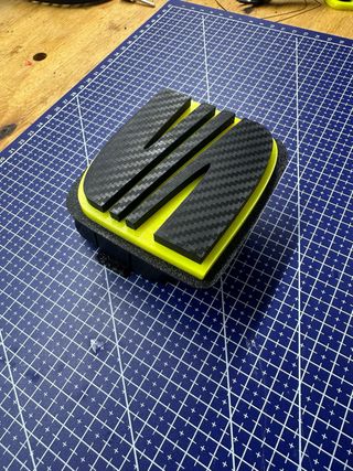 Pack Rejilla Cupra Plana y Logo Personalizado