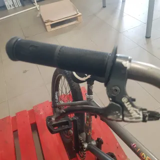 Bicicleta BMX SUBROSA