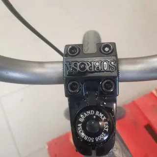 Bicicleta BMX SUBROSA