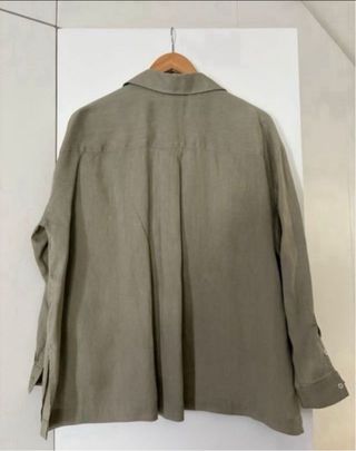 Camisa Benetton verde oliva mujer