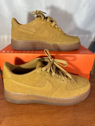 Nike Air Force 1 Marrones/Amarillas