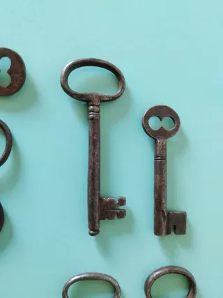 Set 11 Chiavi Antiche in Ferro