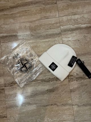 Gorro Stone Island Blanco