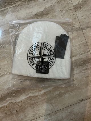 Gorro Stone Island Blanco