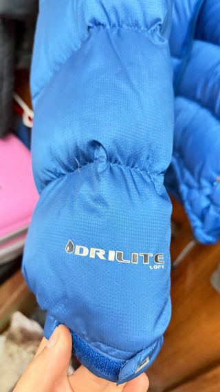 Plumas Mountain Equipment Azul