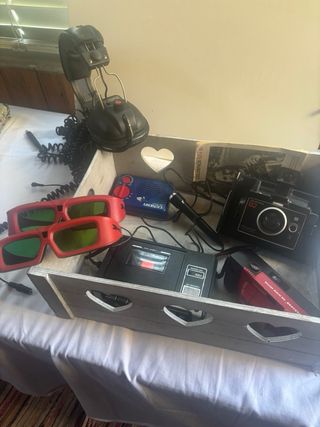 Lotto Oggetti Vintage Fotocamere Cuffie