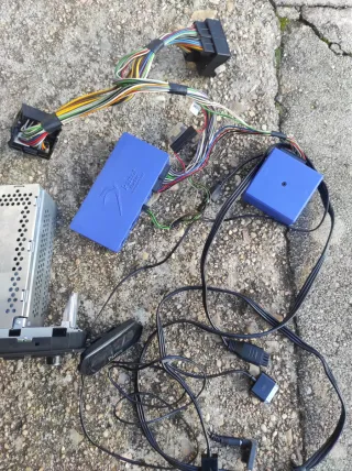 Audio original BMW serie 1 2007 con Parrot