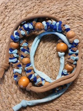 Collar hecho a mano con telas recicladas