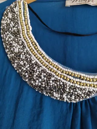 Blusa, cuello bebe con Pedrería t. L