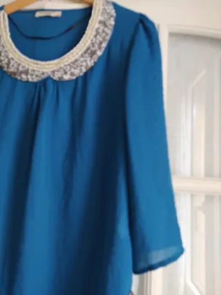 Blusa, cuello bebe con Pedrería t. L