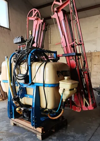 Carro herbicida sulfatadora 18M