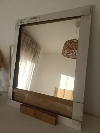 Espejo Nyjson Ikea