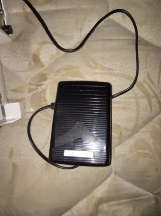 Máquina de coser ASM mod.720