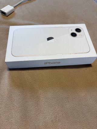 iPhone 13 Bianco con Accessori