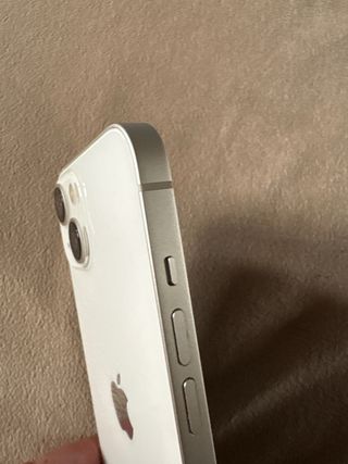 iPhone 13 Bianco con Accessori