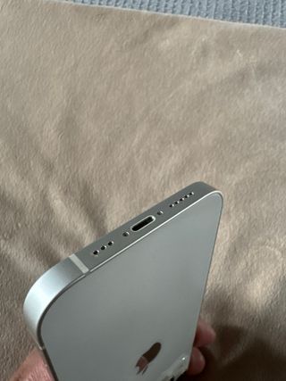 iPhone 13 Bianco con Accessori