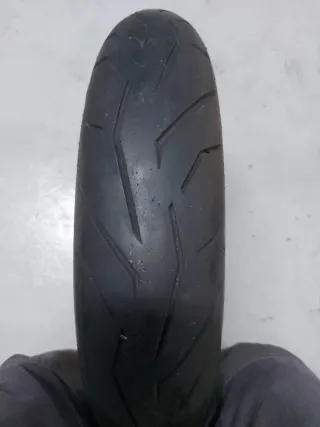 Neumático Pirelli 120/70-17