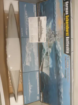 Maqueta Trumpeter Acorazado Scharnhorst 1/200