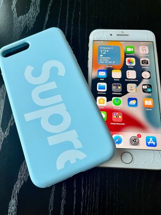 iPhone 7 Plus 32GB Oro rosa con custodia Supreme in regalo