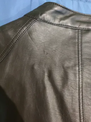 Cazadora polipiel Only negra