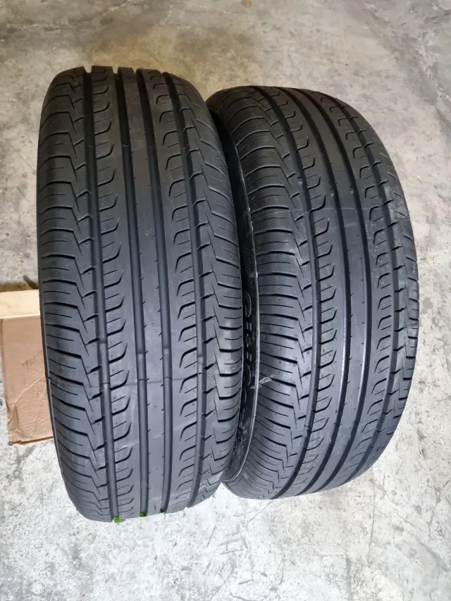 Vendo 2 Neumáticos de alta calidad^