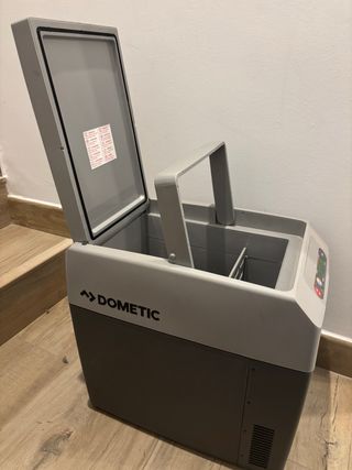 Nevera Portátil Dometic 220V/12V