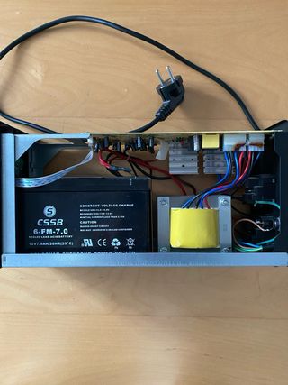 SAI Woxter UPS 650VA