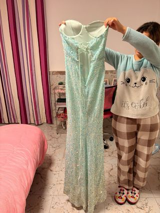 Vestido de fiesta azulado