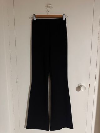 Pack 2 Pantalones Bershka negros acampanados