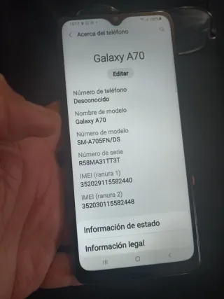 Samsung Galaxy A70 6GB / 128GB. Display chiaro