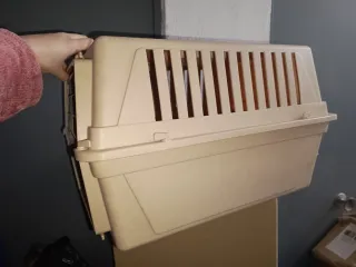 Jaula transportín perros beige