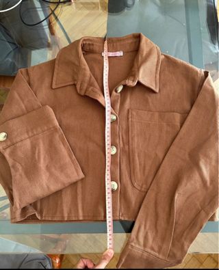 Camisa crop marrón