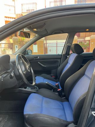 Volkswagen Golf 2002