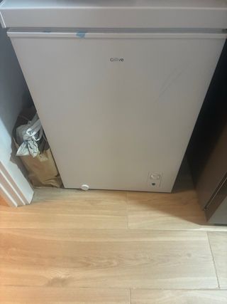 Congelatore verticale bianco