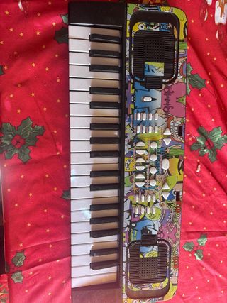 Órgano infantil con diseño divertido