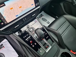 Porsche Cayenne 2021